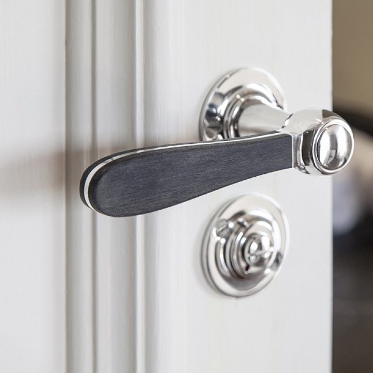 Formani Passage Set Privacy Bolt in Wood