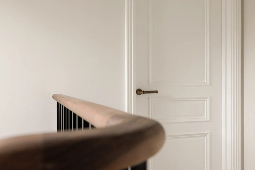 Joseph Giles Straight lever in Antique Brass — Bath