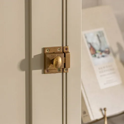 Cabinet Hardware