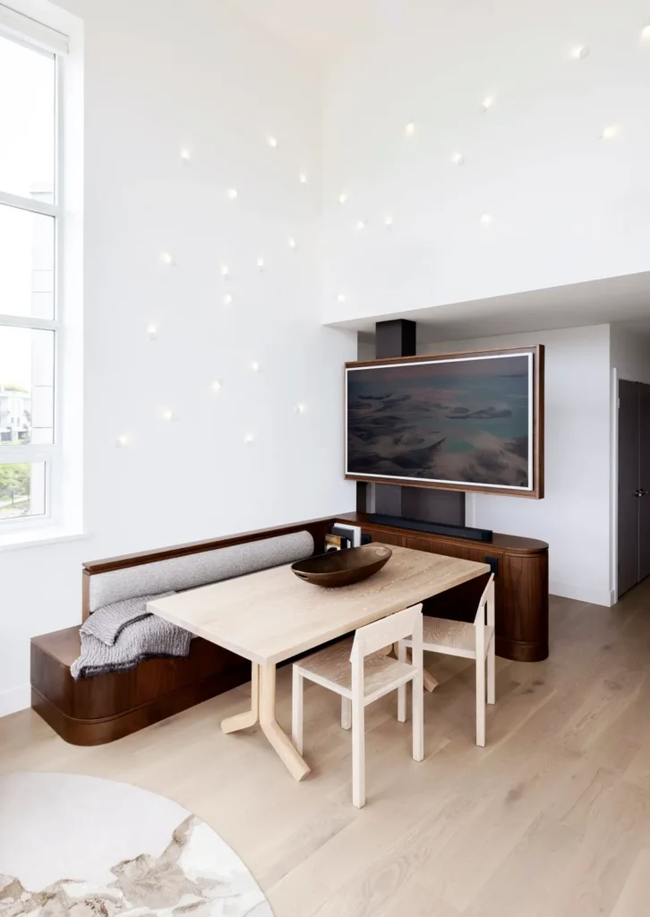 Cambie Street Penthouse — dining nook